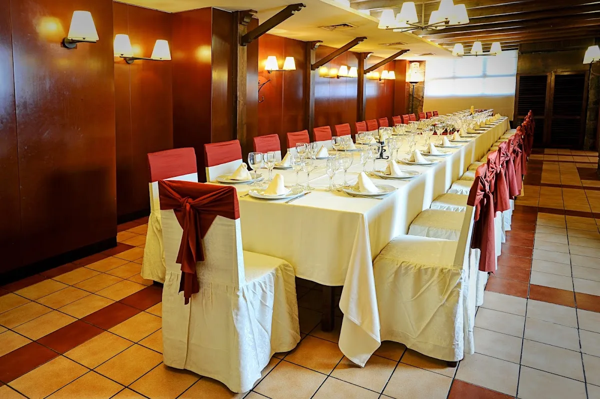 salo-paissa-20 Salón Païssa 20 de Cal Pupinet con una mesa preparada